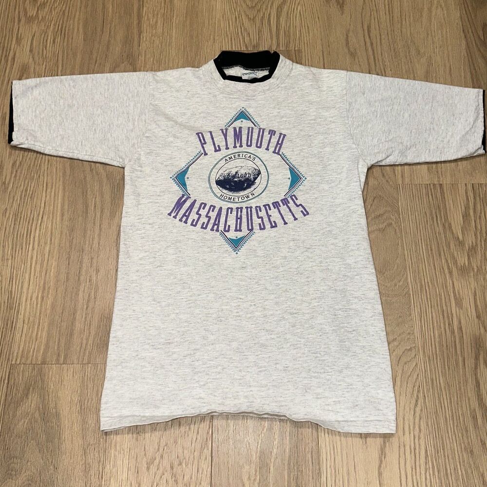 Vintage Plymouth MA Gray Two Tone Two Tone Single Stitch Ringer Tee Mens Small